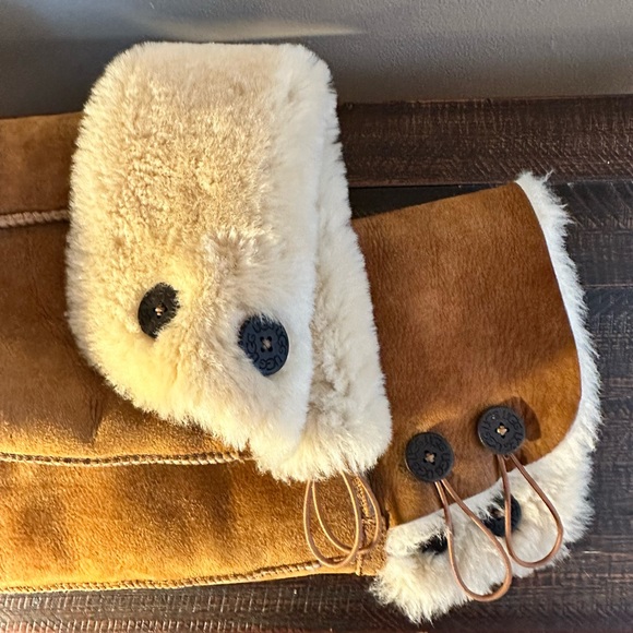 UGG Over The Knee Bailey Button Bomber Boots Chestnut 3172 Size 8 - Picture 7 of 7